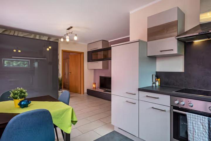 Ferienwohnung Diamond ฟรีดริชส์ฮาเฟน ภายนอก รูปภาพ